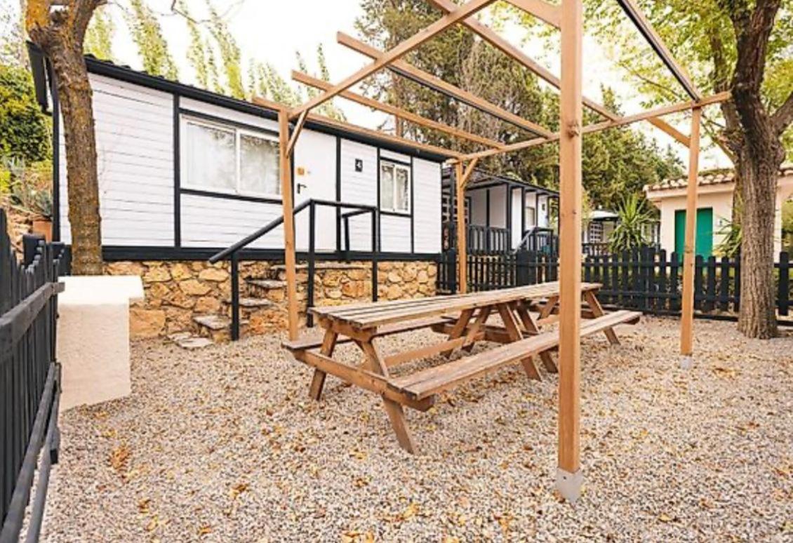 Camping & Bungalows Suspiro Del Moro Otura ภายนอก รูปภาพ