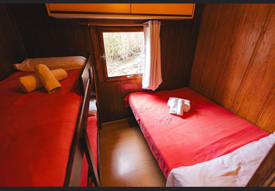 Camping & Bungalows Suspiro Del Moro Otura ภายนอก รูปภาพ