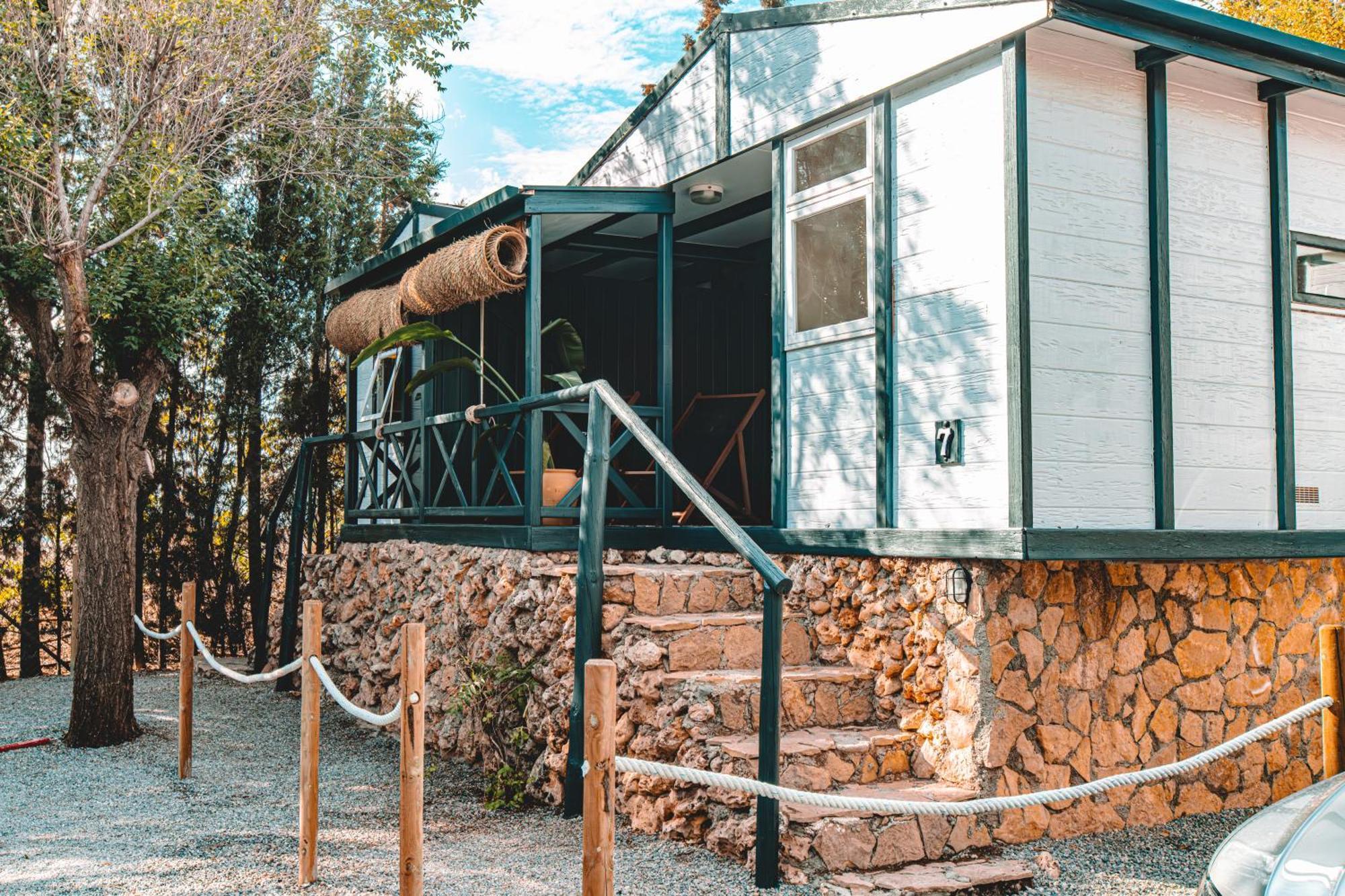 Camping & Bungalows Suspiro Del Moro Otura ภายนอก รูปภาพ